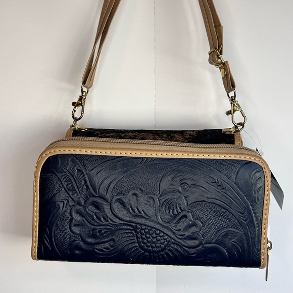 Cowhide Crossbody Wallet- hand-Tooled Mexican Hand Bag- Cowhide - Leather (B) - Picture 6 of 11